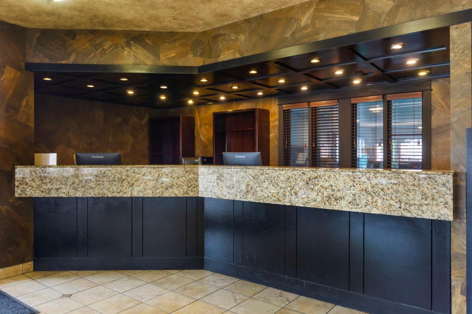 Best Western Plus Yakima Hotel Экстерьер фото