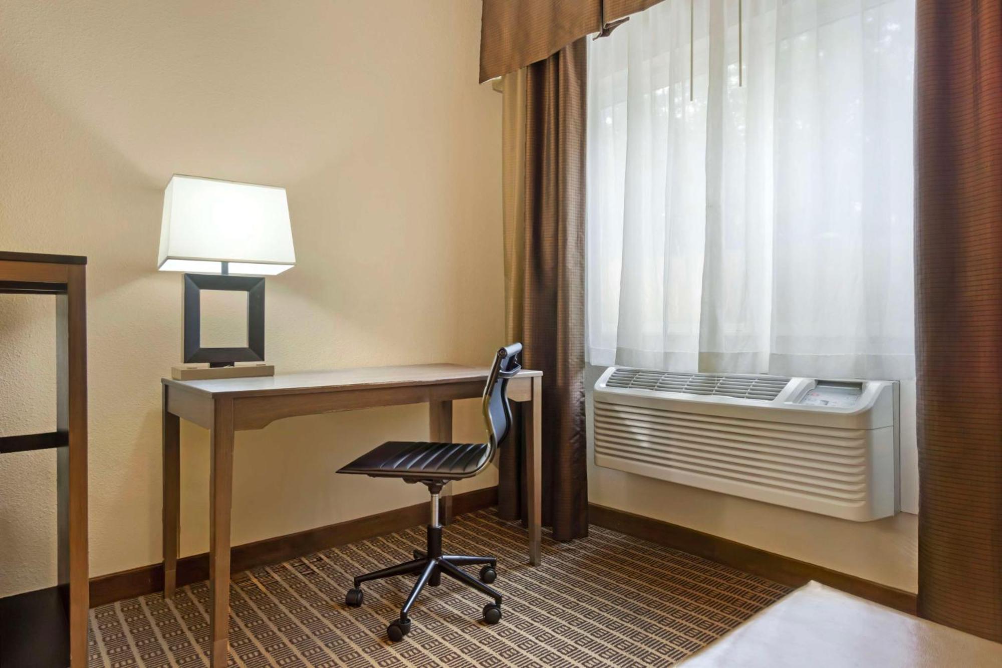 Best Western Plus Yakima Hotel Экстерьер фото