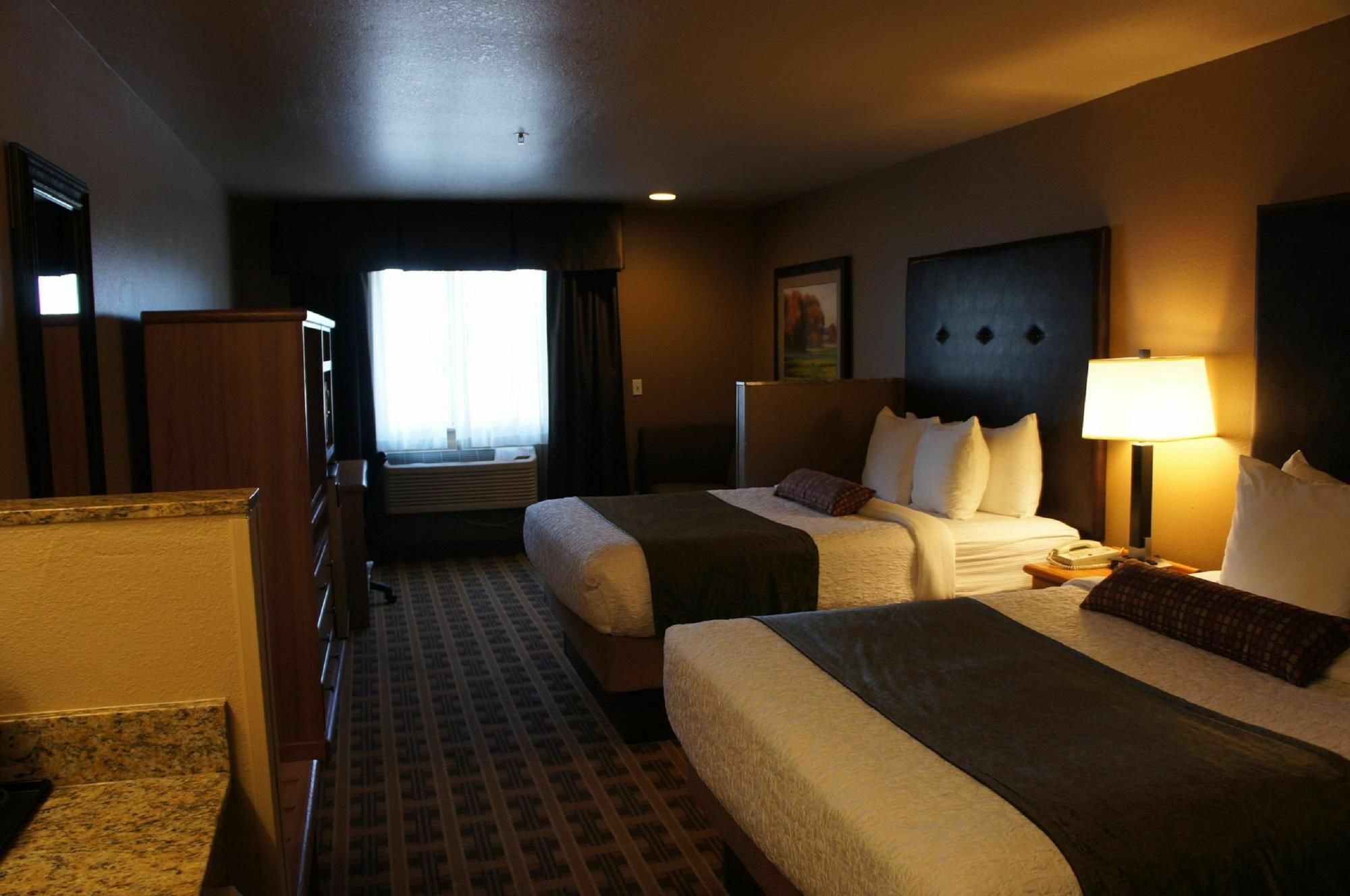 Best Western Plus Yakima Hotel Экстерьер фото